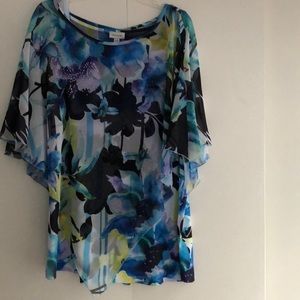 Floral print blouse